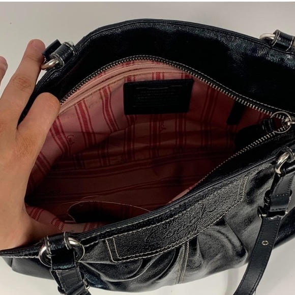 Y2K COACH BLACK GLOSSY LEATHER SMALL STRAP BAG PURSE - Picture 4 of 4